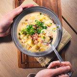 Lohi-pekonikeitto – kermaisen täyteläinen amerikkalainen kalakeitto