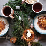 Omena–luumu-hilloke (riisipuuron kanssa)