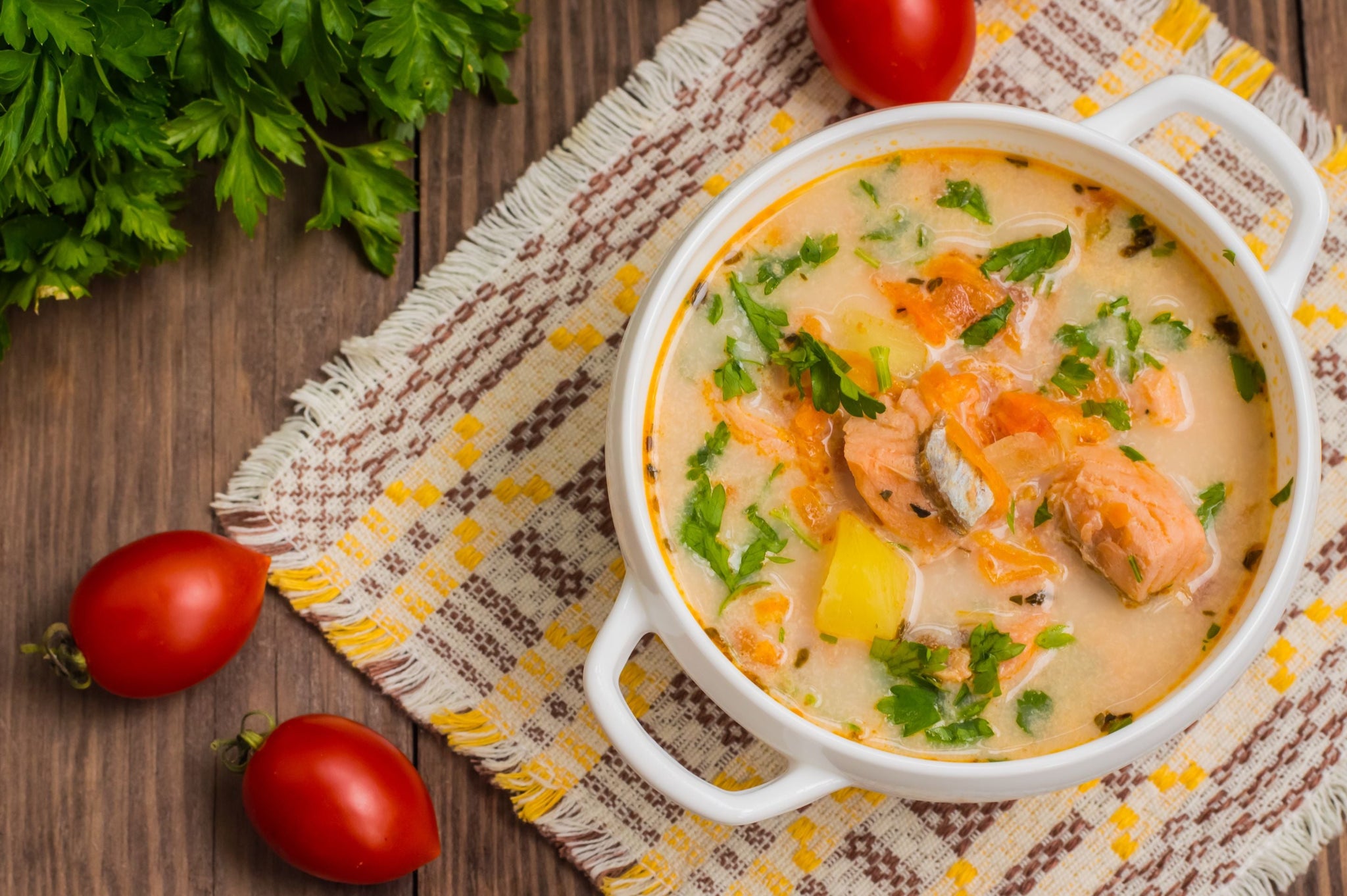 Tulinen kookos-lohikeitto