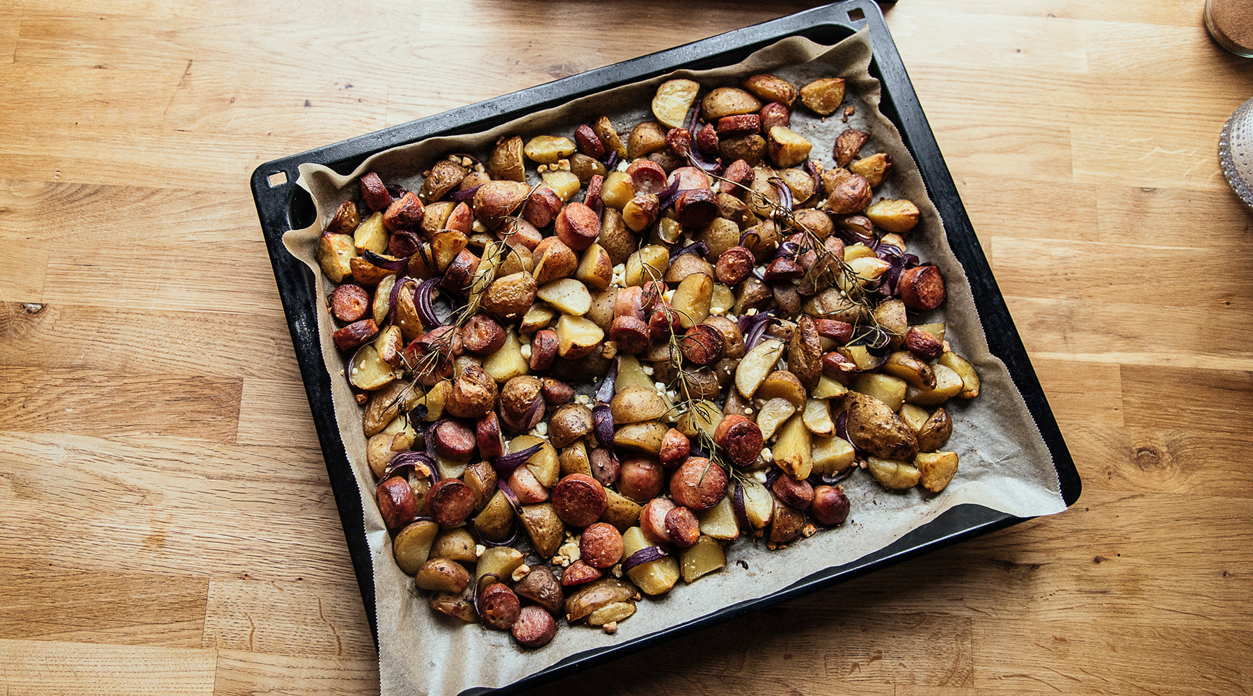 Maukas jouluinen makkarapelti