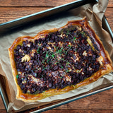 Upea pikkujoulumenu: punajuuri-vuohenjuustopiirakka ja kauranjyvä-mandariinisalaatti