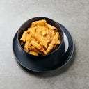 Broileri-pastavuoka on kuumentamista vaille valmista herkkua, joka maistuu koko perheelle. Lämmitys onnistuu helposti ja nopeasti uunissa tai pannulla. 