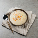 Lapin riistakeitto on perinteinen Lapissa tunnettu keitto, jonka juustoisen täyteläisen liemen joukossa on rouhittua hirveä sekä juureksia. Lapin riistakeitto on erinomainen alkukeitto, mutta sopivan tuhti ruoka myös lounaaksi.